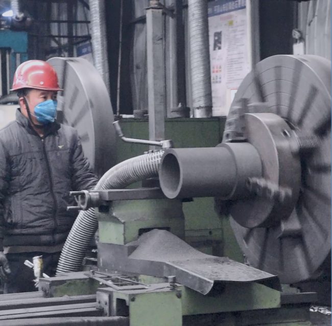 石墨异形件加工过程中的关键技术要点与注意事项