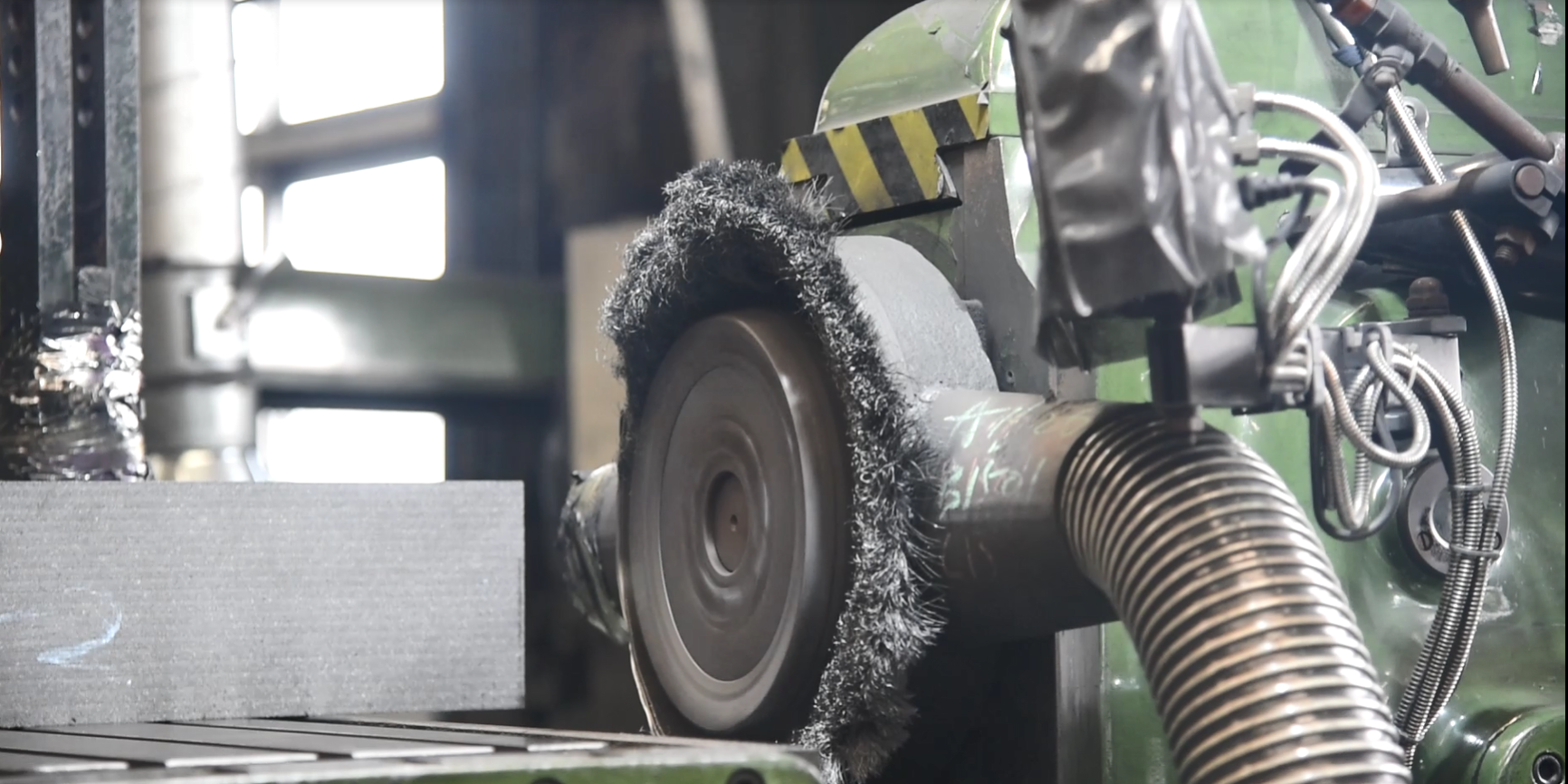 QQ20250215-093200 定制石墨模具全流程解析:从材料选择到交付客户