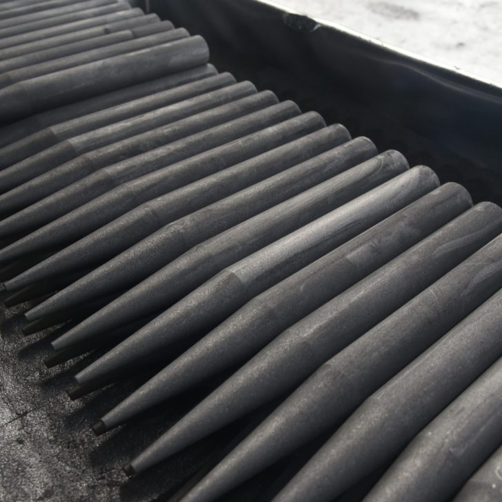 信瑞达石墨公司：高纯石墨碳棒生产技术与应用全解析