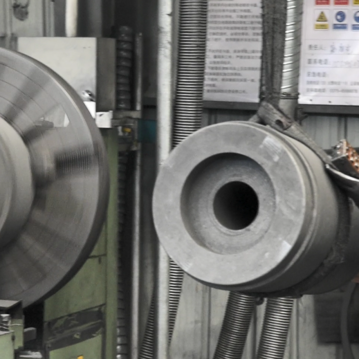 信瑞达石墨公司大尺寸石墨件加工技术深度解析