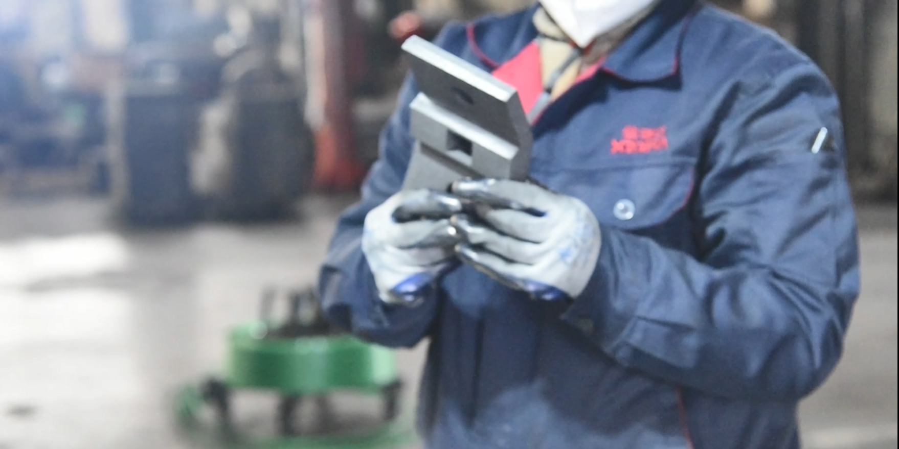 真空炉行业用石墨件的核心应用与技术解析